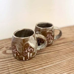 short textured, floral mugs in pink & white