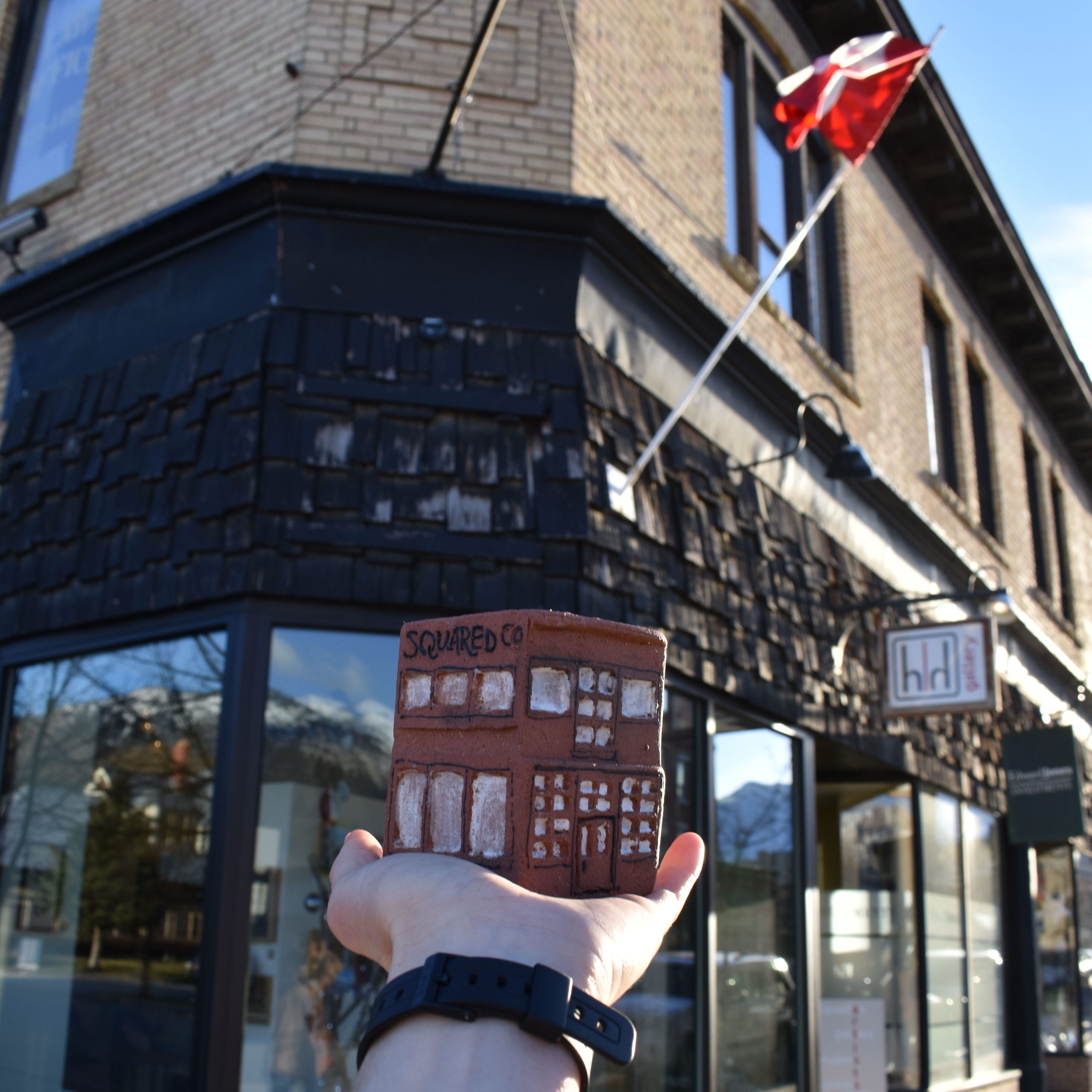 Ye Old Town Freestanding House Ornament – Medium/Tall image 5