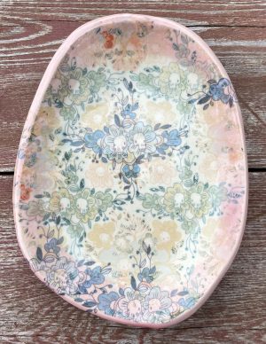 'mother's wallpaper oval dish 2'